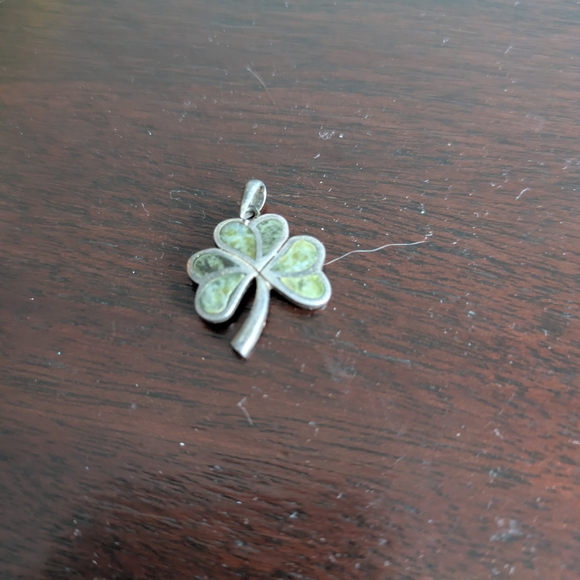 Jewelry - Silver Four-Leaf Clover Pendant with Green Inlay